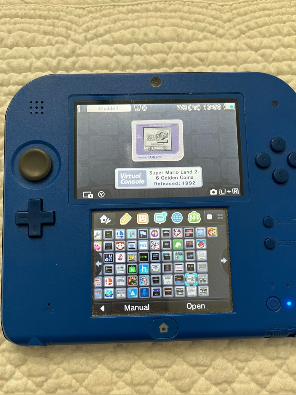 Nintendo 2DS Game console W/Homebrew